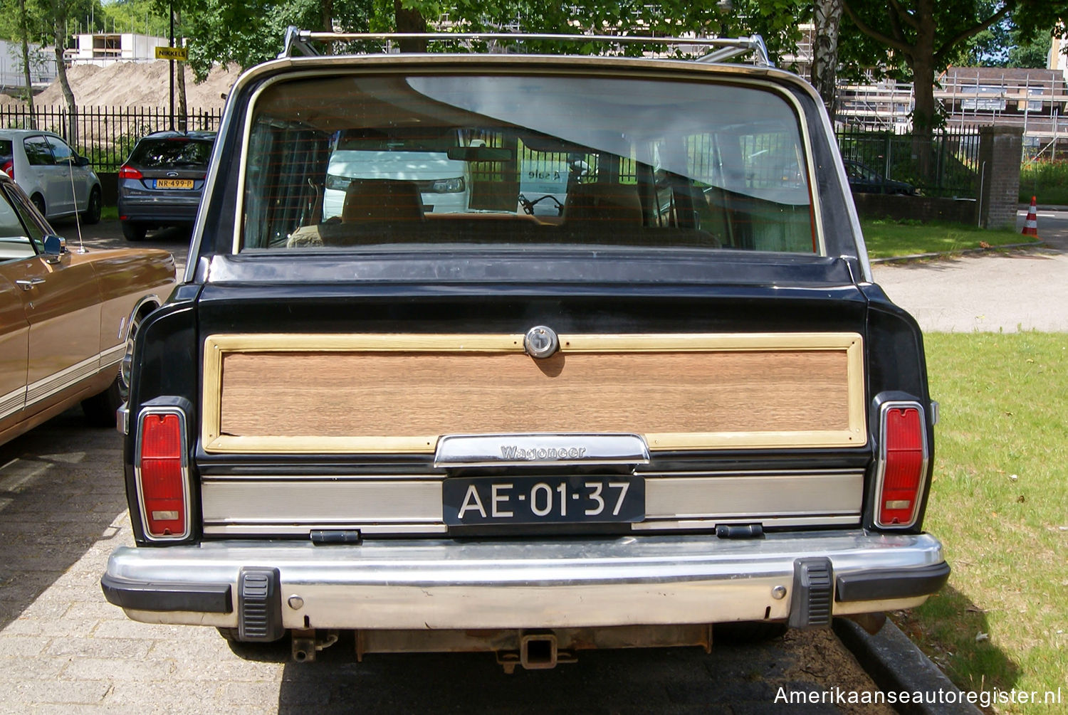 Jeep Grand Wagoneer uit 1985